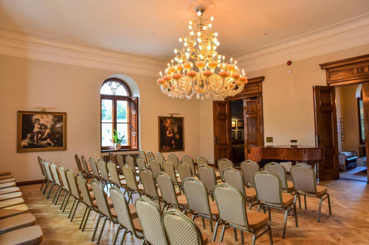 Schloss Fellin Boutique Hotel And Spa Вильянди Экстерьер фото