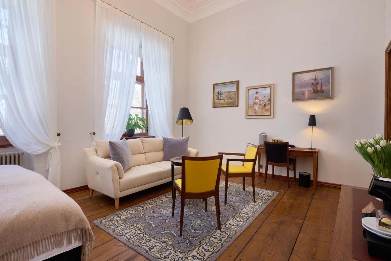 Schloss Fellin Boutique Hotel And Spa Вильянди Экстерьер фото