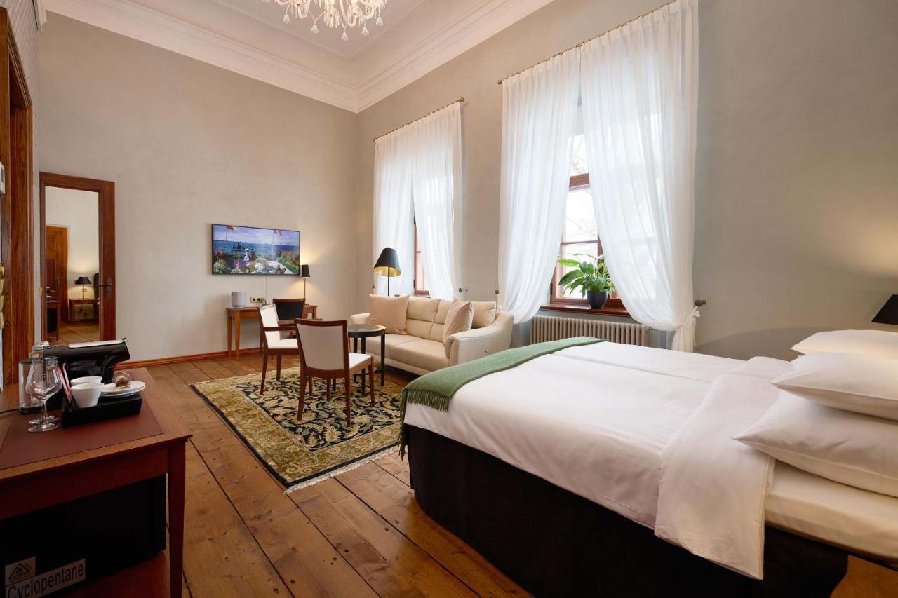 Schloss Fellin Boutique Hotel And Spa Вильянди Экстерьер фото