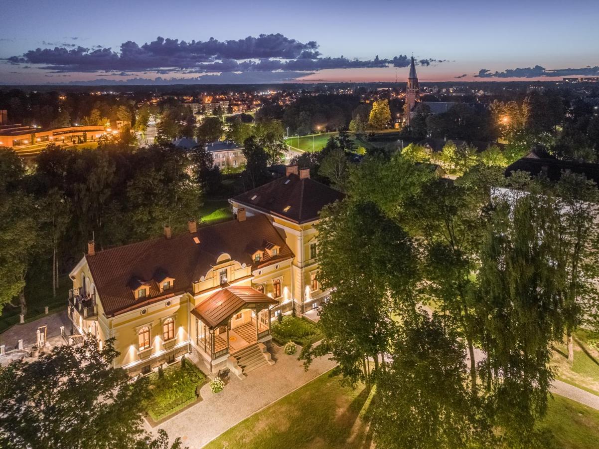 Schloss Fellin Boutique Hotel And Spa Вильянди Экстерьер фото